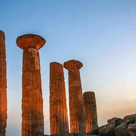 Couette-café Panoramica Dei Templi 4*